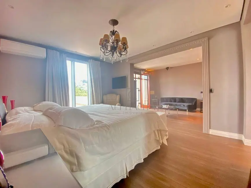 Foto 9 de Casa de Condomínio com 5 quartos à venda, 2700m2 em Santana De Parnaiba - SP