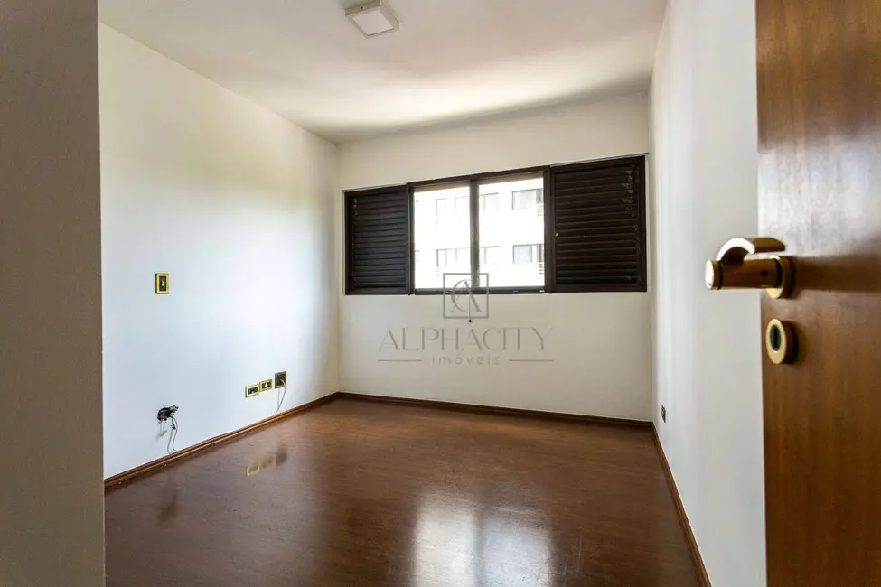 Foto 9 de Apartamento com 3 quartos à venda, 168m2 em Barueri - SP