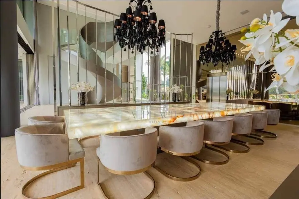 Foto 2 de Casa de Condomínio com 6 quartos à venda, 2000m2 em Santana De Parnaiba - SP