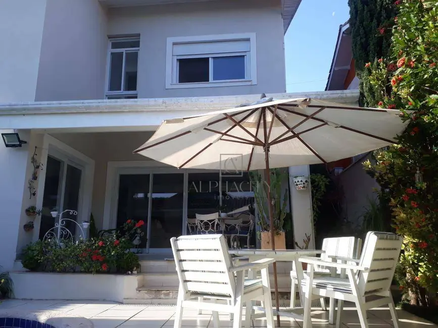 Foto 2 de Casa de Condomínio com 3 quartos para alugar, 360m2 em Santana De Parnaiba - SP