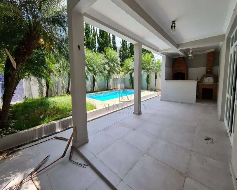 Foto 2 de Casa de Condomínio com 4 quartos à venda, 490m2 em Santana De Parnaiba - SP