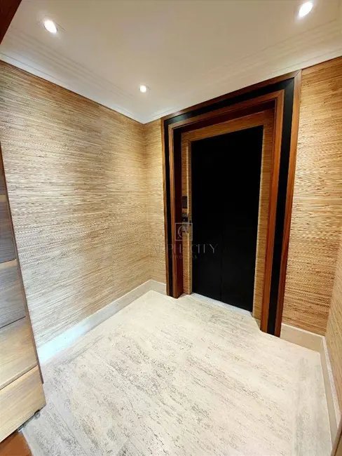 Foto 2 de Apartamento com 4 quartos à venda, 261m2 em Alphaville Empresarial, Barueri - SP
