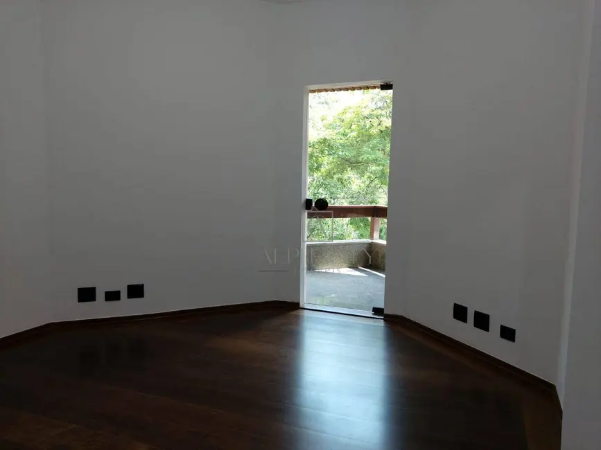 Casa de Condomínio com 4 quartos para alugar, 1309m2 em Barueri - SP - imagem 6 Foto 6 de Casa de Condomínio com 4 quartos para alugar, 1309m2 em Barueri - SP