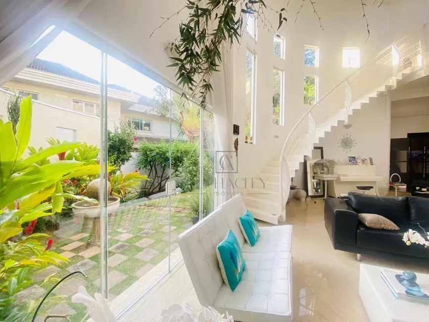 Casa de Condomínio com 4 quartos à venda, 1179m2 em Residencial Tamboré, Barueri - SP - imagem 8 Foto 8 de Casa de Condomínio com 4 quartos à venda, 1179m2 em Residencial Tamboré, Barueri - SP