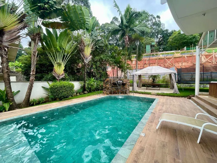 Casa de Condomínio com 4 quartos à venda, 1179m2 em Residencial Tamboré, Barueri - SP - imagem 4 Foto 4 de Casa de Condomínio com 4 quartos à venda, 1179m2 em Residencial Tamboré, Barueri - SP