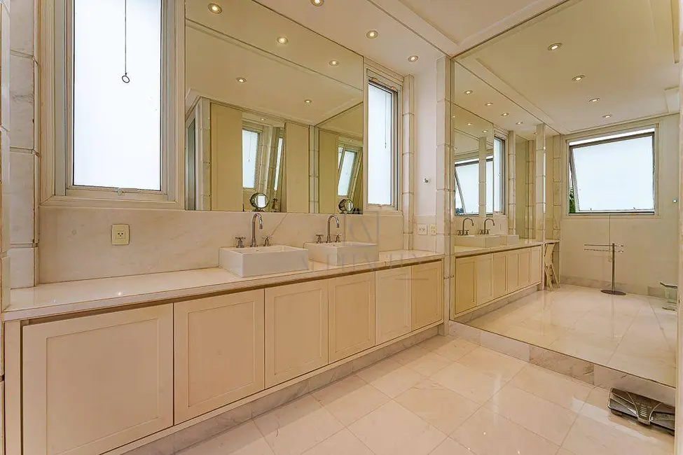 Foto 4 de Casa de Condomínio com 7 quartos à venda, 883m2 em Barueri - SP