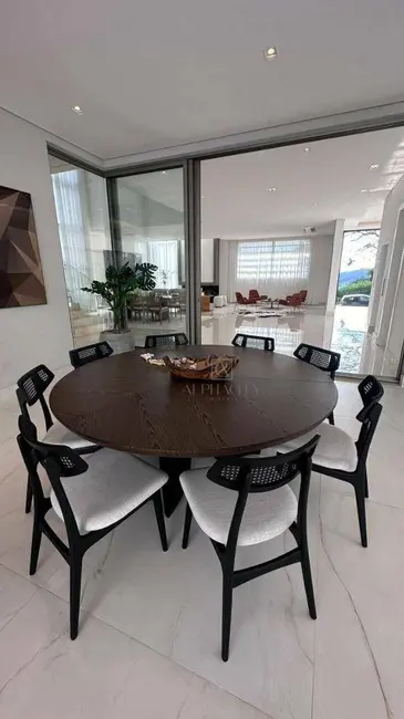 Casa de Condomínio com 4 quartos à venda, 585m2 em Tamboré, Santana De Parnaiba - SP - imagem 9 Foto 9 de Casa de Condomínio com 4 quartos à venda, 585m2 em Tamboré, Santana De Parnaiba - SP