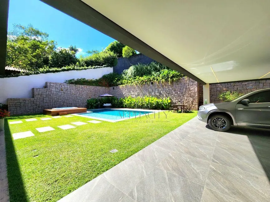 Casa de Condomínio com 5 quartos à venda, 1280m2 em Residencial Tamboré, Barueri - SP - imagem 5 Foto 5 de Casa de Condomínio com 5 quartos à venda, 1280m2 em Residencial Tamboré, Barueri - SP