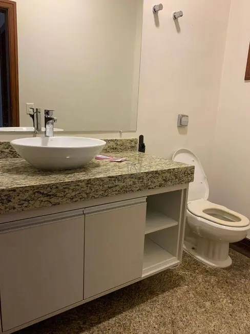 Casa de Condomínio com 3 quartos para alugar, 687m2 em Barueri - SP - imagem 5 Foto 5 de Casa de Condomínio com 3 quartos para alugar, 687m2 em Barueri - SP