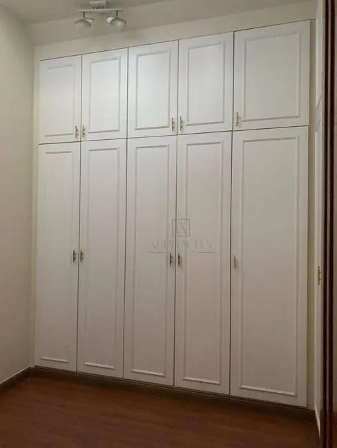 Casa de Condomínio com 3 quartos para alugar, 687m2 em Barueri - SP - imagem 6 Foto 6 de Casa de Condomínio com 3 quartos para alugar, 687m2 em Barueri - SP