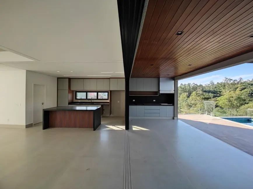 Casa de Condomínio com 4 quartos à venda, 422m2 em Colinas da Anhangüera, Santana De Parnaiba - SP - imagem 7 Foto 7 de Casa de Condomínio com 4 quartos à venda, 422m2 em Colinas da Anhangüera, Santana De Parnaiba - SP