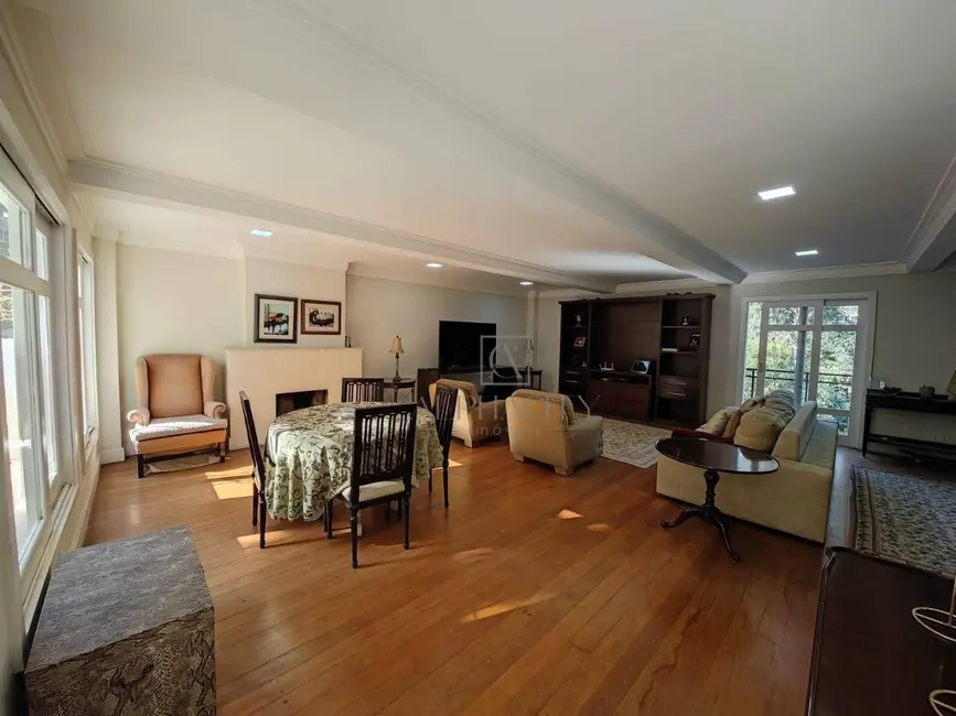 Casa de Condomínio com 3 quartos à venda, 1074m2 em Residencial Tamboré, Barueri - SP - imagem 5 Foto 5 de Casa de Condomínio com 3 quartos à venda, 1074m2 em Residencial Tamboré, Barueri - SP