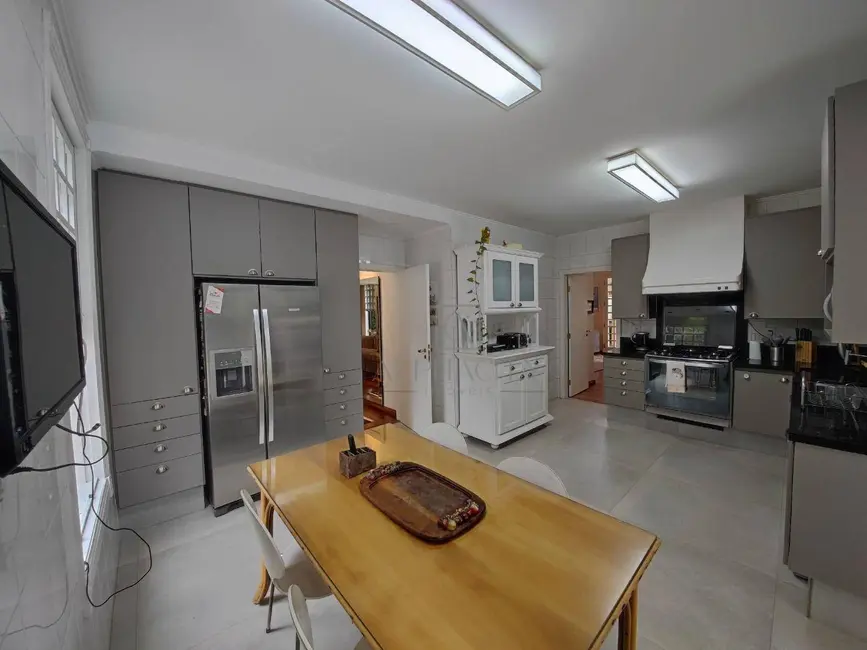 Casa de Condomínio com 4 quartos à venda, 1738m2 em Residencial Tamboré, Barueri - SP - imagem 5 Foto 5 de Casa de Condomínio com 4 quartos à venda, 1738m2 em Residencial Tamboré, Barueri - SP