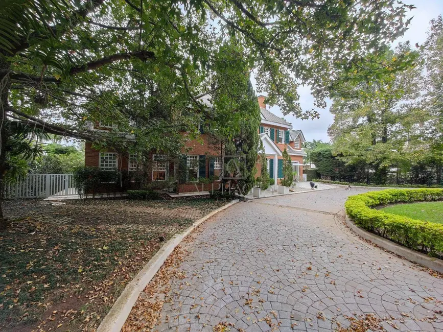 Casa de Condomínio com 4 quartos à venda, 1738m2 em Residencial Tamboré, Barueri - SP - imagem 3 Foto 3 de Casa de Condomínio com 4 quartos à venda, 1738m2 em Residencial Tamboré, Barueri - SP