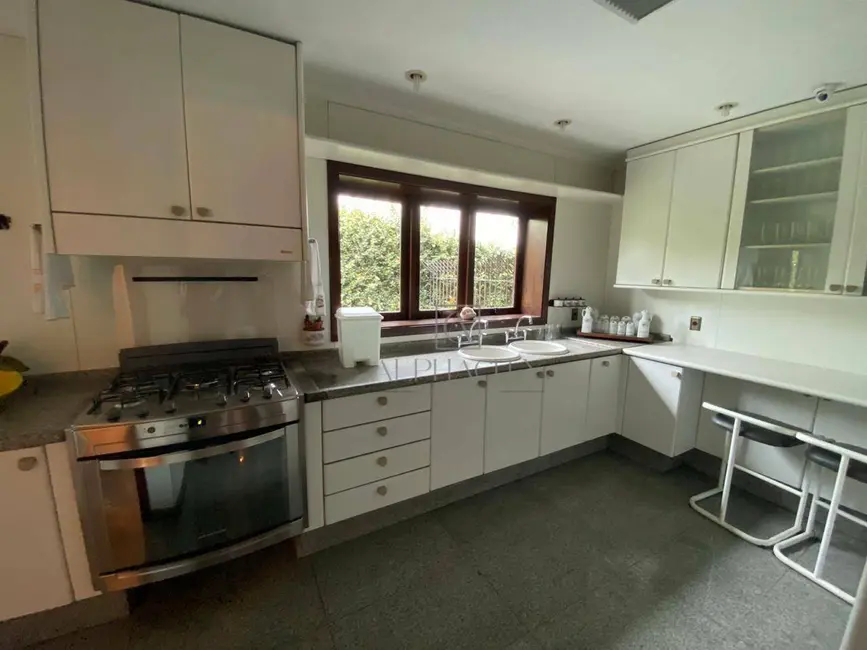 Foto 3 de Casa de Condomínio com 4 quartos para alugar, 1086m2 em Santana De Parnaiba - SP