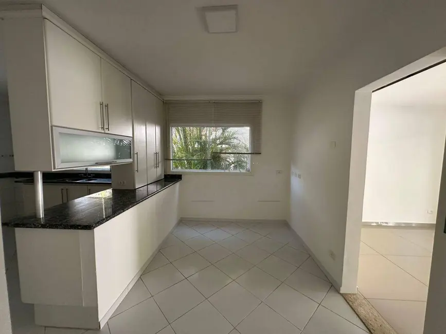 Casa de Condomínio com 4 quartos para alugar, 720m2 em Alphaville Residencial Zero, Barueri - SP - imagem 4 Foto 4 de Casa de Condomínio com 4 quartos para alugar, 720m2 em Alphaville Residencial Zero, Barueri - SP