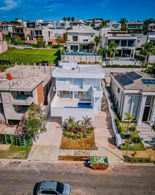 Foto 3 de Casa de Condomínio com 4 quartos à venda, 466m2 em Santana De Parnaiba - SP