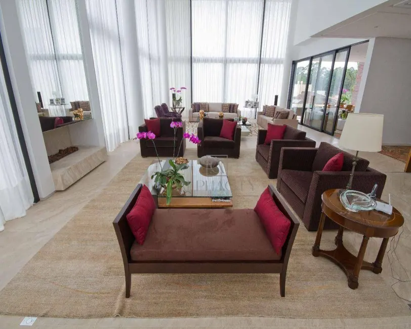 Casa de Condomínio com 5 quartos à venda e para alugar, 2041m2 em Barueri - SP - imagem 4 Foto 4 de Casa de Condomínio com 5 quartos à venda e para alugar, 2041m2 em Barueri - SP