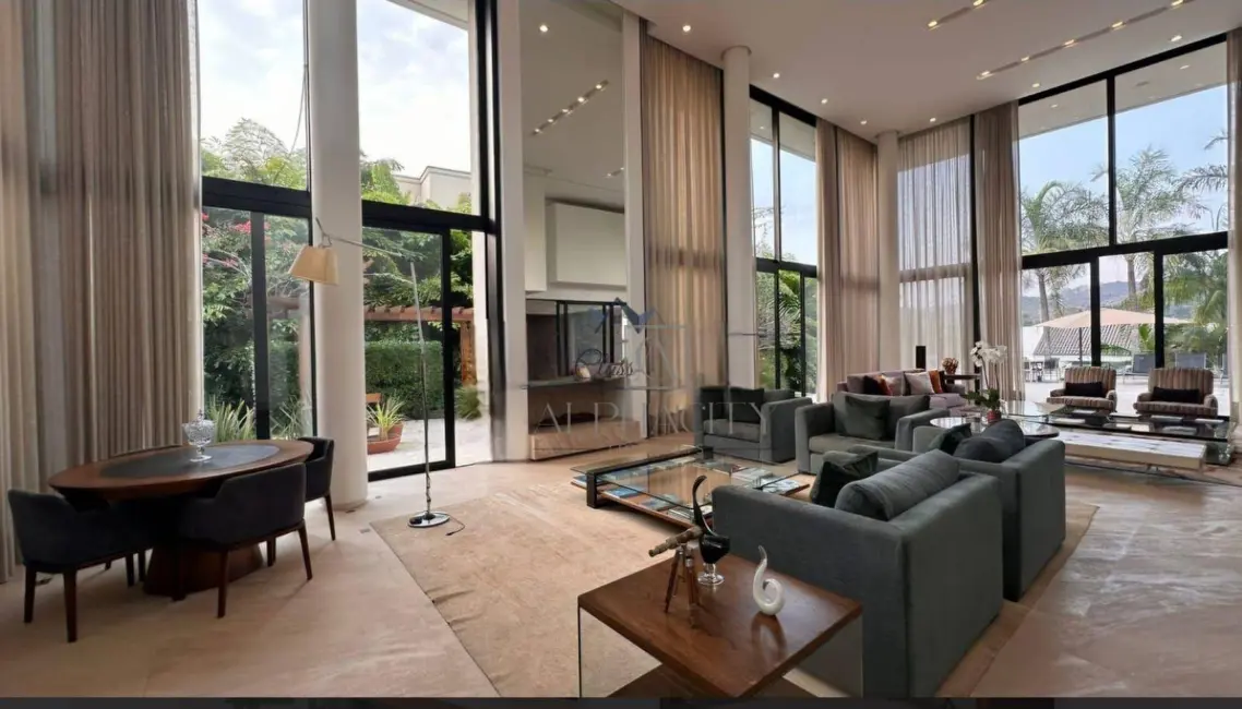 Casa de Condomínio com 5 quartos à venda e para alugar, 2041m2 em Barueri - SP - imagem 2 Foto 2 de Casa de Condomínio com 5 quartos à venda e para alugar, 2041m2 em Barueri - SP