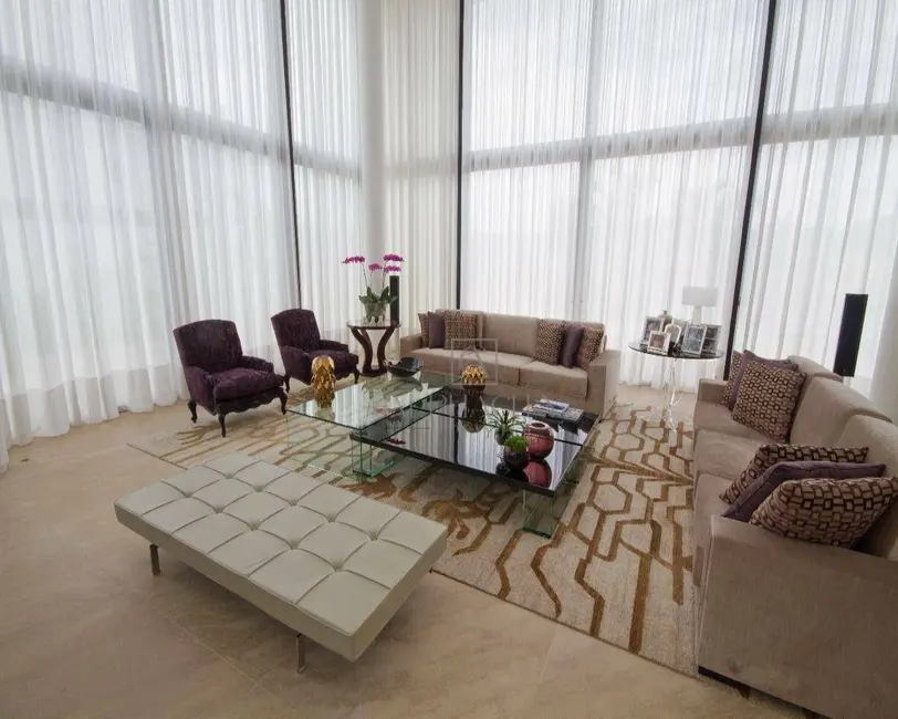Casa de Condomínio com 5 quartos à venda e para alugar, 2041m2 em Barueri - SP - imagem 3 Foto 3 de Casa de Condomínio com 5 quartos à venda e para alugar, 2041m2 em Barueri - SP