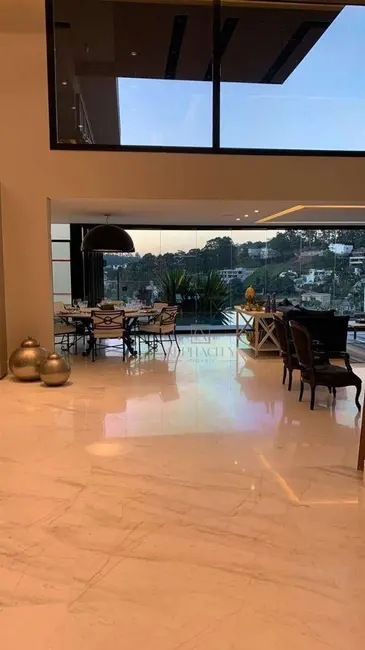 Casa de Condomínio com 4 quartos à venda, 1700m2 em Residencial Tamboré, Barueri - SP - imagem 8 Foto 8 de Casa de Condomínio com 4 quartos à venda, 1700m2 em Residencial Tamboré, Barueri - SP