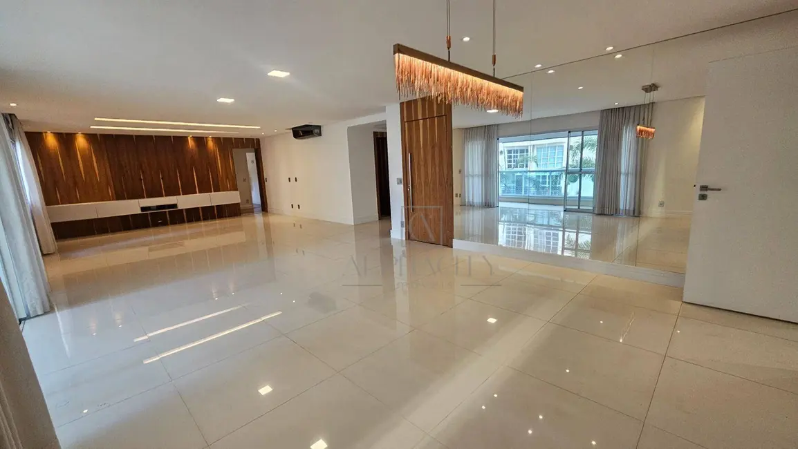 Foto 2 de Apartamento com 3 quartos à venda, 280m2 em Barueri - SP