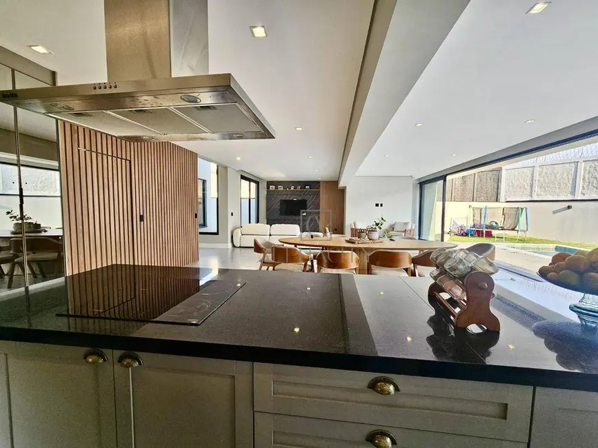 Foto 3 de Casa de Condomínio com 4 quartos à venda, 540m2 em Santana De Parnaiba - SP