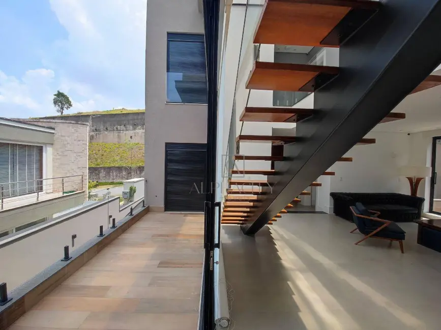 Casa de Condomínio com 4 quartos à venda e para alugar, 420m2 em Tamboré, Barueri - SP - imagem 5 Foto 5 de Casa de Condomínio com 4 quartos à venda e para alugar, 420m2 em Tamboré, Barueri - SP