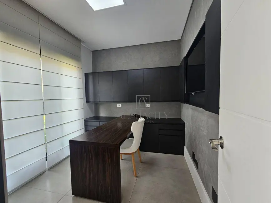 Casa de Condomínio com 4 quartos à venda e para alugar, 420m2 em Tamboré, Barueri - SP - imagem 7 Foto 7 de Casa de Condomínio com 4 quartos à venda e para alugar, 420m2 em Tamboré, Barueri - SP