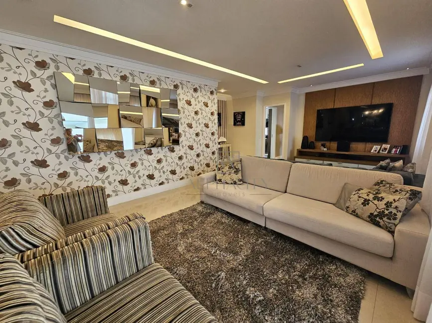 Foto 9 de Apartamento com 3 quartos à venda, 200m2 em Santana De Parnaiba - SP