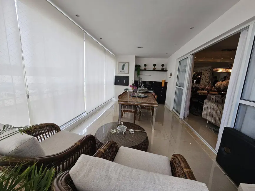 Foto 4 de Apartamento com 3 quartos à venda, 200m2 em Santana De Parnaiba - SP