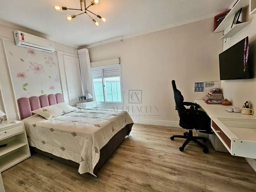 Foto 2 de Casa de Condomínio com 4 quartos à venda, 490m2 em Santana De Parnaiba - SP