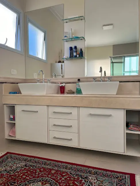 Foto 3 de Casa de Condomínio com 4 quartos para alugar, 390m2 em Alphaville, Santana De Parnaiba - SP