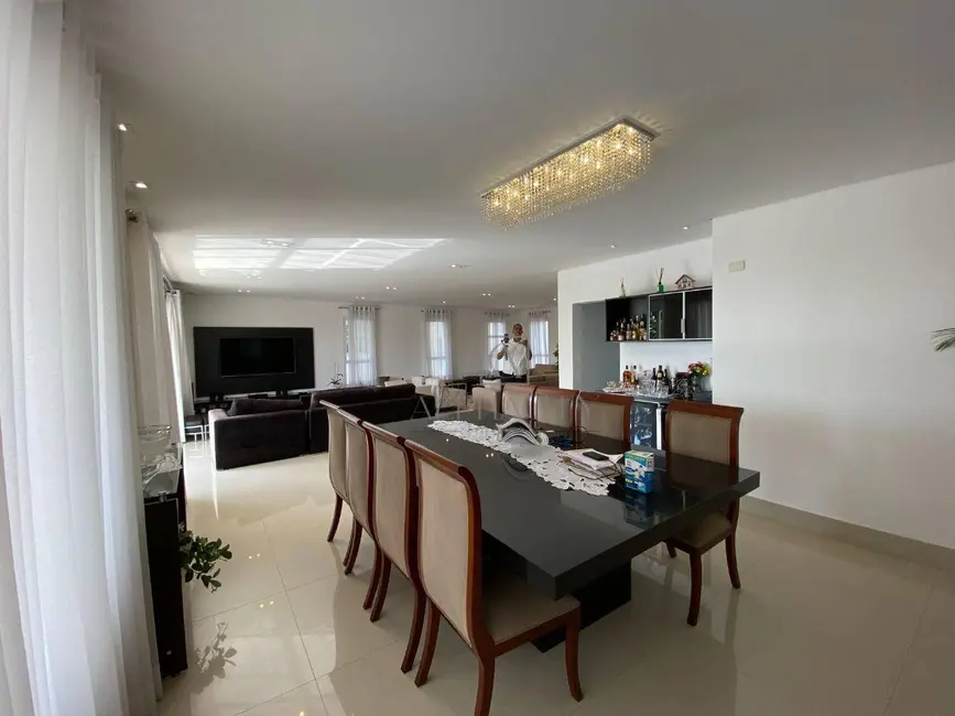 Casa de Condomínio com 5 quartos à venda, 608m2 em Residencial Tamboré, Barueri - SP - imagem 8 Foto 8 de Casa de Condomínio com 5 quartos à venda, 608m2 em Residencial Tamboré, Barueri - SP