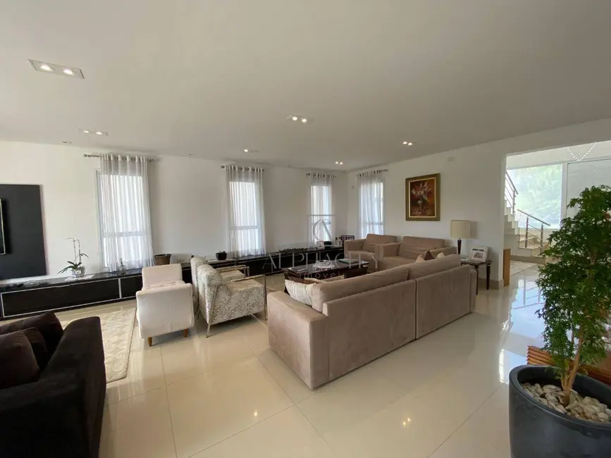 Casa de Condomínio com 5 quartos à venda, 608m2 em Residencial Tamboré, Barueri - SP - imagem 5 Foto 5 de Casa de Condomínio com 5 quartos à venda, 608m2 em Residencial Tamboré, Barueri - SP