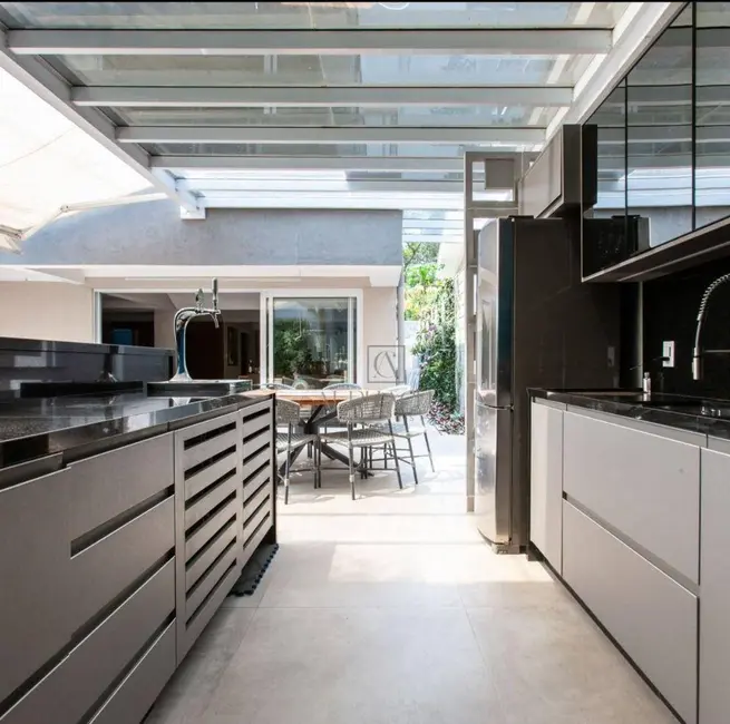 Casa de Condomínio com 3 quartos à venda, 390m2 em Santana De Parnaiba - SP - imagem 7 Foto 7 de Casa de Condomínio com 3 quartos à venda, 390m2 em Santana De Parnaiba - SP