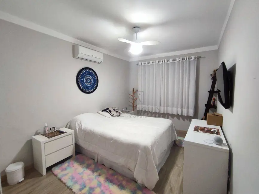 Foto 2 de Casa de Condomínio com 5 quartos à venda, 306m2 em Santana De Parnaiba - SP