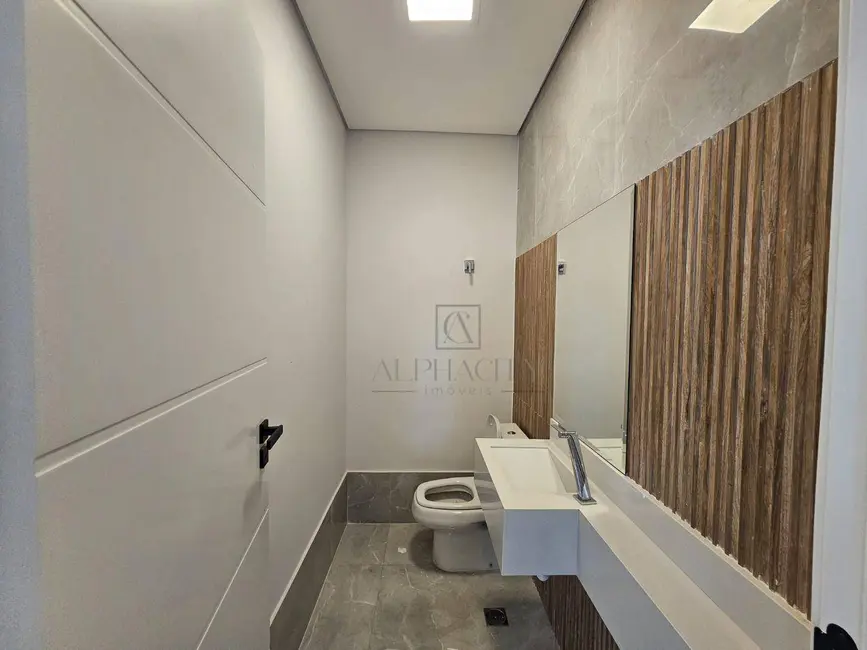 Foto 2 de Casa de Condomínio com 3 quartos à venda, 370m2 em Santana De Parnaiba - SP