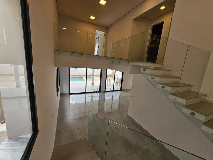 Foto 3 de Casa de Condomínio com 3 quartos à venda, 370m2 em Santana De Parnaiba - SP
