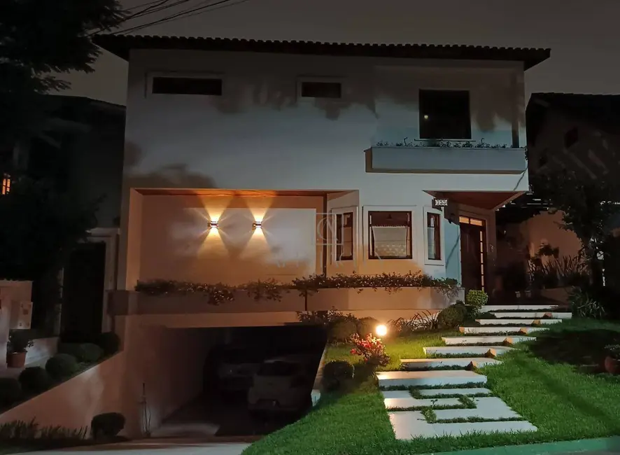 Foto 2 de Casa de Condomínio com 4 quartos à venda, 360m2 em Santana De Parnaiba - SP