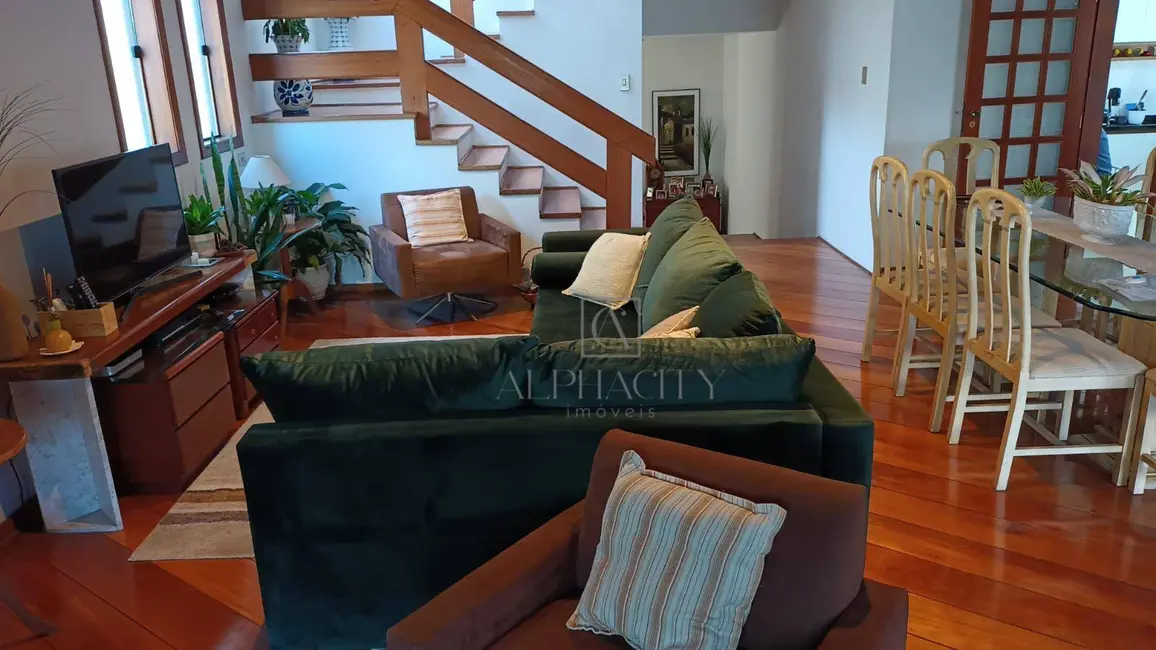 Foto 8 de Casa de Condomínio com 4 quartos à venda, 360m2 em Santana De Parnaiba - SP