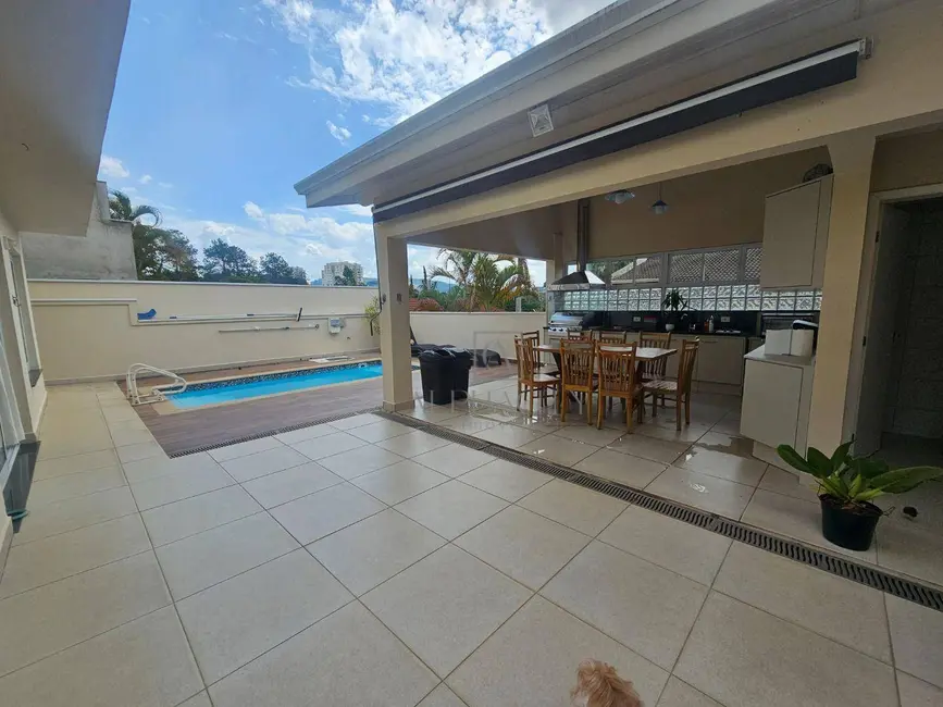 Foto 3 de Casa de Condomínio com 3 quartos à venda, 360m2 em Santana De Parnaiba - SP