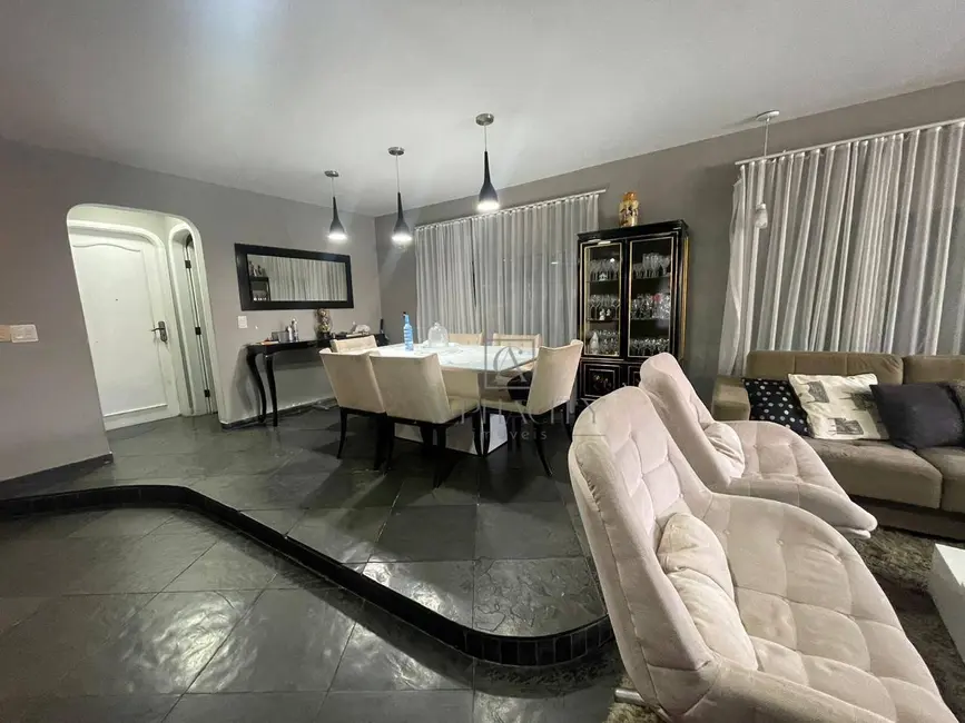 Foto 1 de Casa de Condomínio com 3 quartos à venda, 62000m2 em Barueri - SP