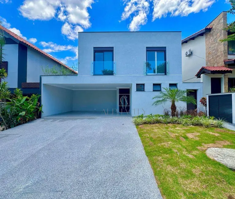 Foto 1 de Casa de Condomínio com 4 quartos à venda, 306m2 em Santana De Parnaiba - SP