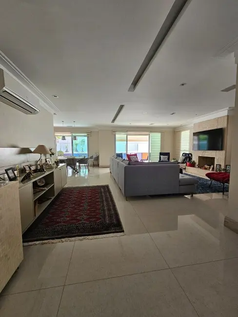 Foto 3 de Casa de Condomínio com 6 quartos para alugar, 600m2 em Santana De Parnaiba - SP
