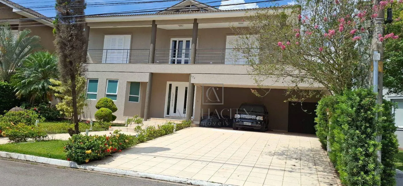 Foto 1 de Casa de Condomínio com 4 quartos para alugar, 500m2 em Santana De Parnaiba - SP