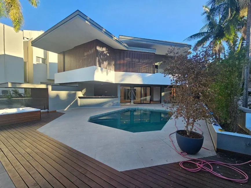 Foto 2 de Casa de Condomínio com 4 quartos à venda, 683m2 em Barueri - SP