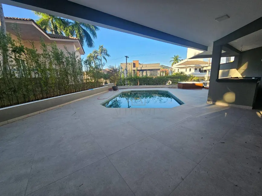 Foto 3 de Casa de Condomínio com 4 quartos à venda, 683m2 em Barueri - SP