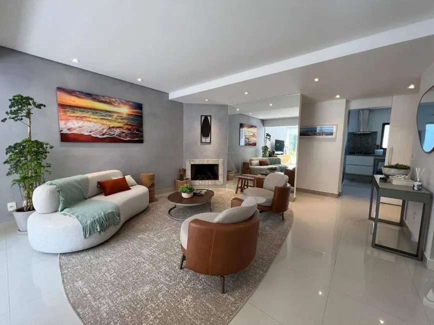 Foto 2 de Casa de Condomínio com 3 quartos à venda, 200m2 em Tamboré, Santana De Parnaiba - SP