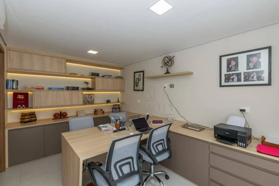 Casa de Condomínio com 5 quartos à venda, 490m2 em Santana De Parnaiba - SP - imagem 2 Foto 2 de Casa de Condomínio com 5 quartos à venda, 490m2 em Santana De Parnaiba - SP